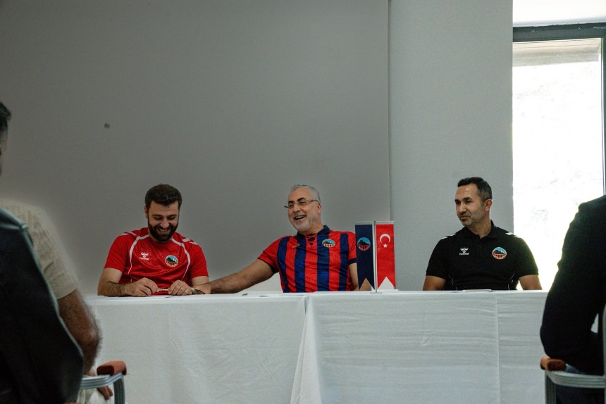 Bakan Işıkhan’dan Mardinspor kampına ziyaret