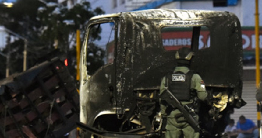 Kolombiya'da polis merkezine bombalı araç saldırısı: 11 yaralı