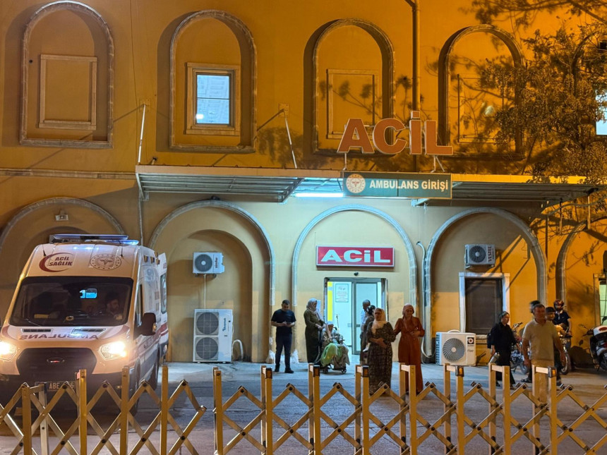 Havuzda boğulma tehlikesi geçiren çocuk kurtarılamadı