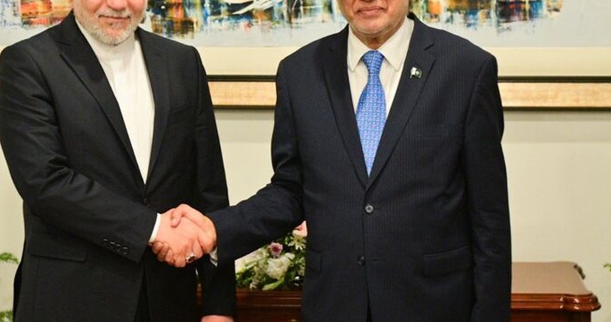 Pakistan Dışişleri Bakanı Dar, İranlı mevkidaşı Arakçi ile görüştü