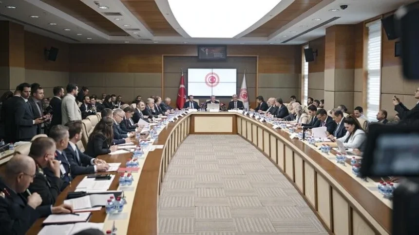 Şehit aileleri ve gazilerin haklarına yönelik düzenlemeleri içeren kanun teklifi Komisyonda kabul edildi