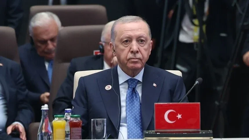 Cumhurbaşkanı Erdoğan: Tüm dünyada barış, huzur ve istikrar için çalışmaya devam ediyoruz
