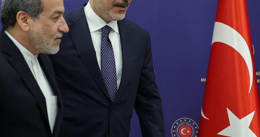 Dışişleri Bakanı Fidan, İranlı mevkidaşı Arakçi ile görüştü