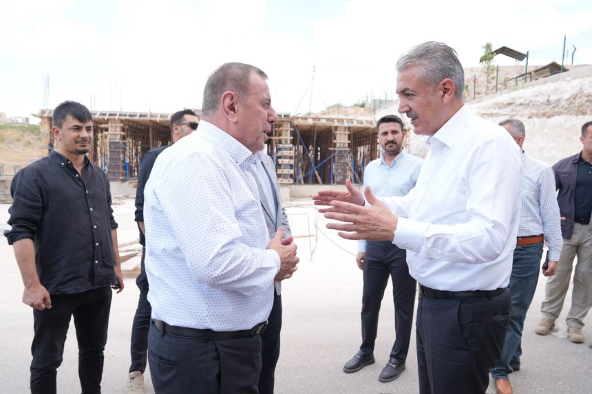 Vali Akkoyun, Midyat’taki Bağlar Sosyal Tesis İnşaatını İnceledi