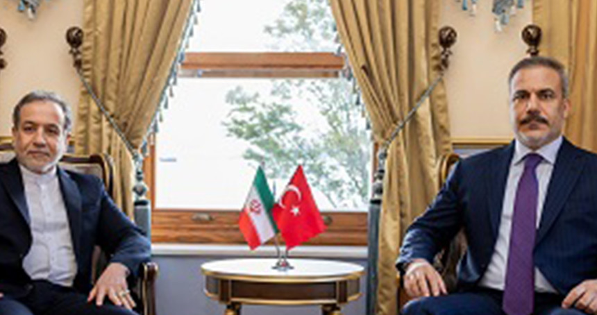 Dışişleri Bakanı Fidan, İranlı mevkidaşı Arakçi ile görüştü