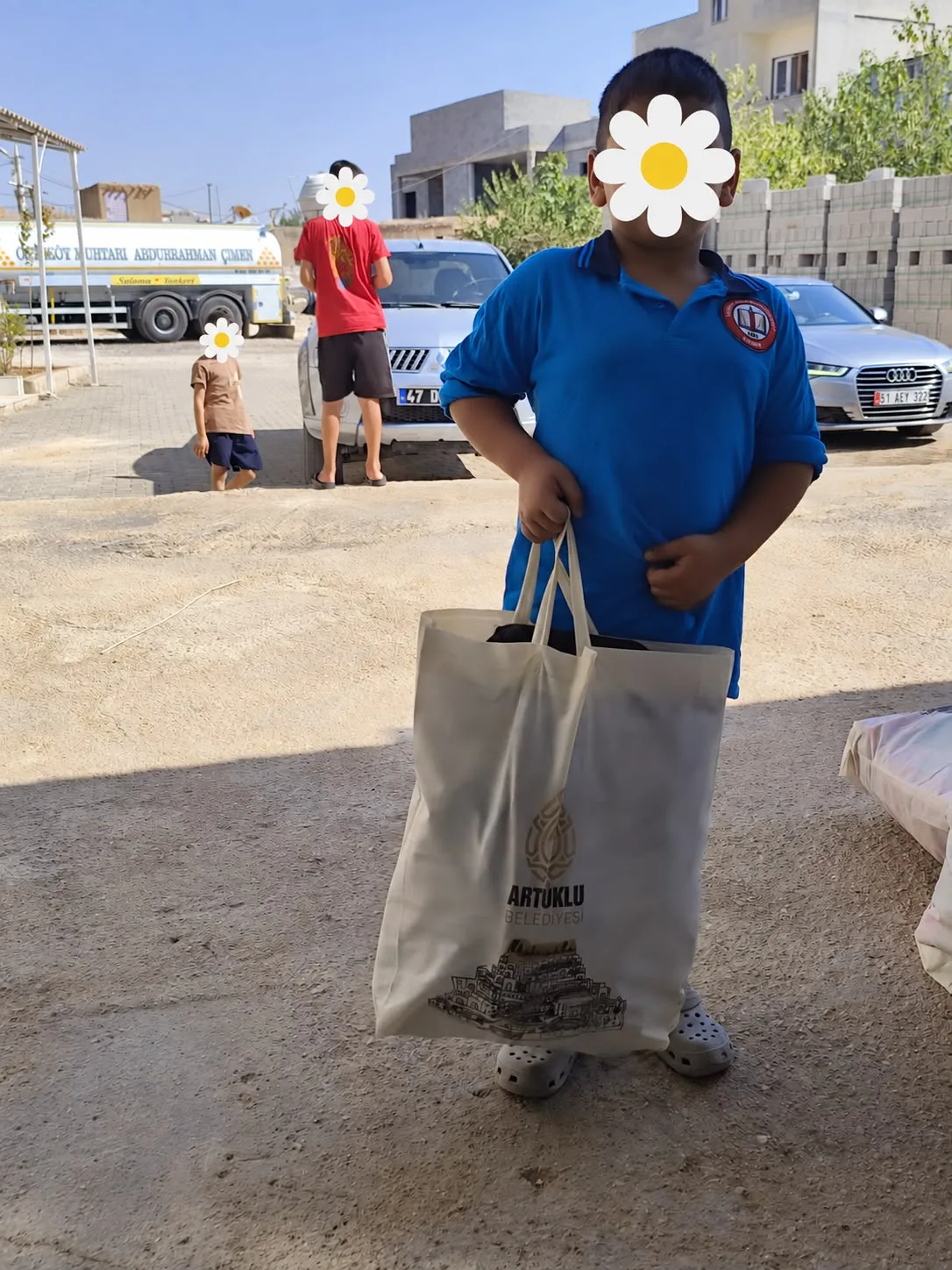Artuklu Belediyesinden Öğrencilere Çanta ve Kırtasiye Desteği