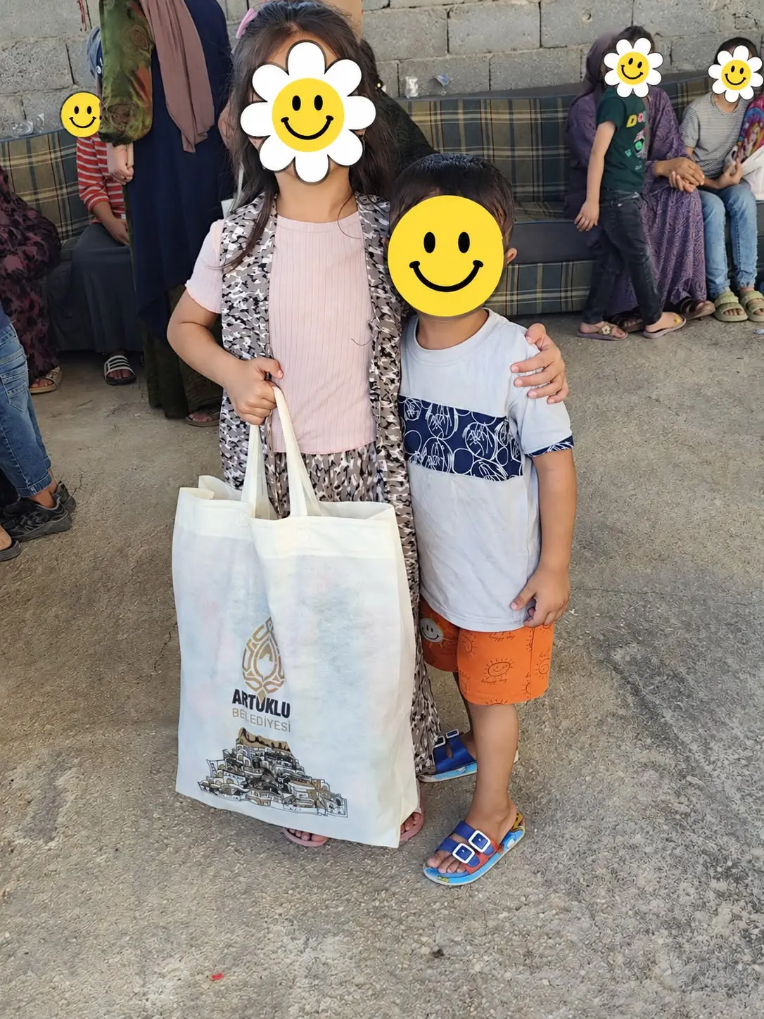 Artuklu Belediyesinden Öğrencilere Çanta ve Kırtasiye Desteği