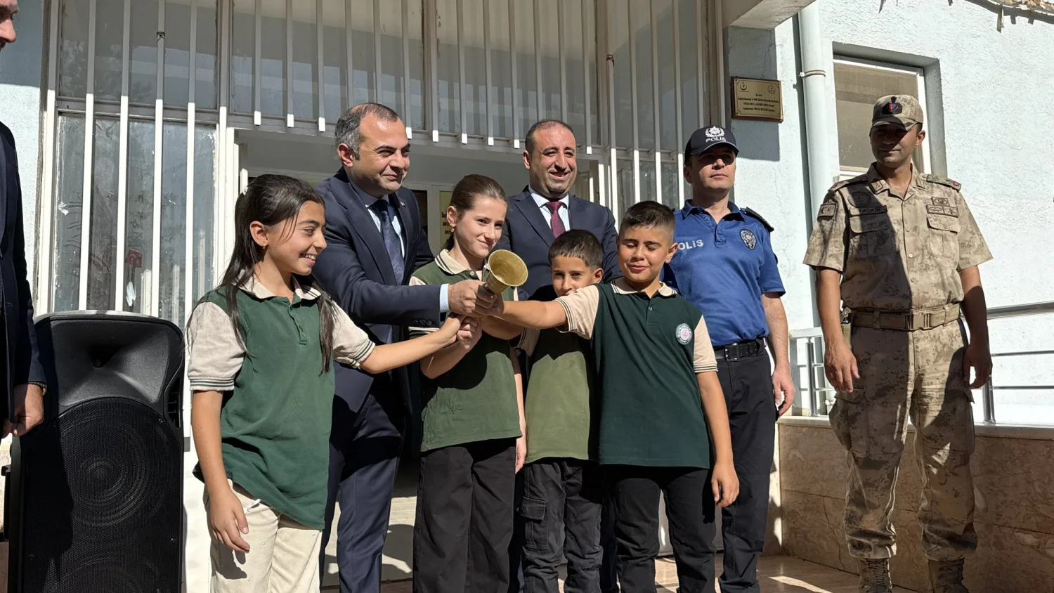 Mardin'de yeni Eğitim Öğretim yılı “Kardeşlik” mesajıyla başladı