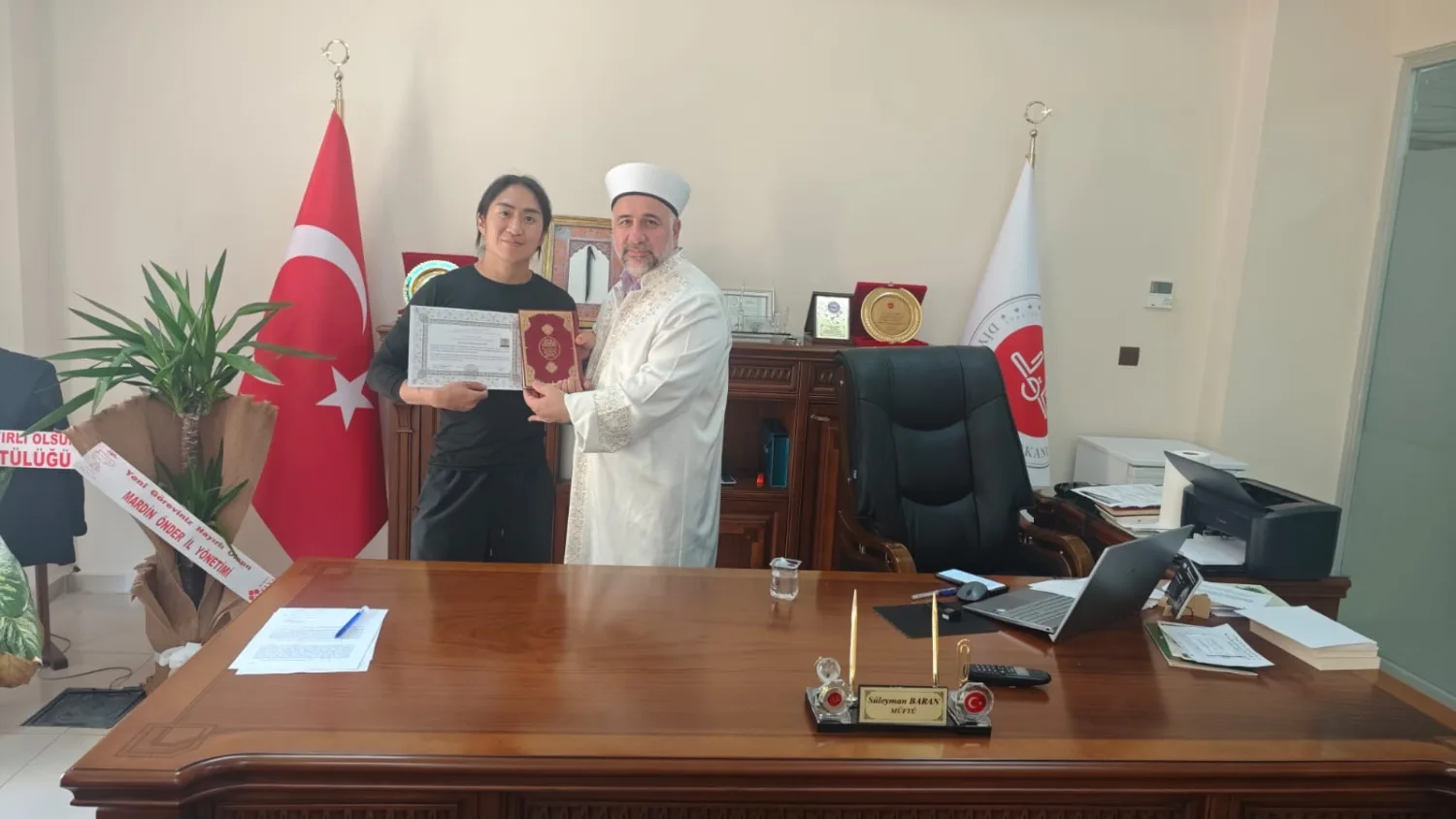 Mardin’e Gezmeye Geldi, İslam’ı Seçerek Abdullah İsmini Aldı