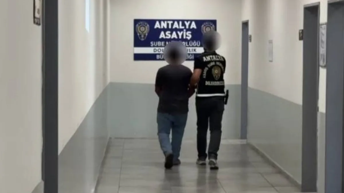 Dolandırıcılık şüphelisi suçüstü yakalandı