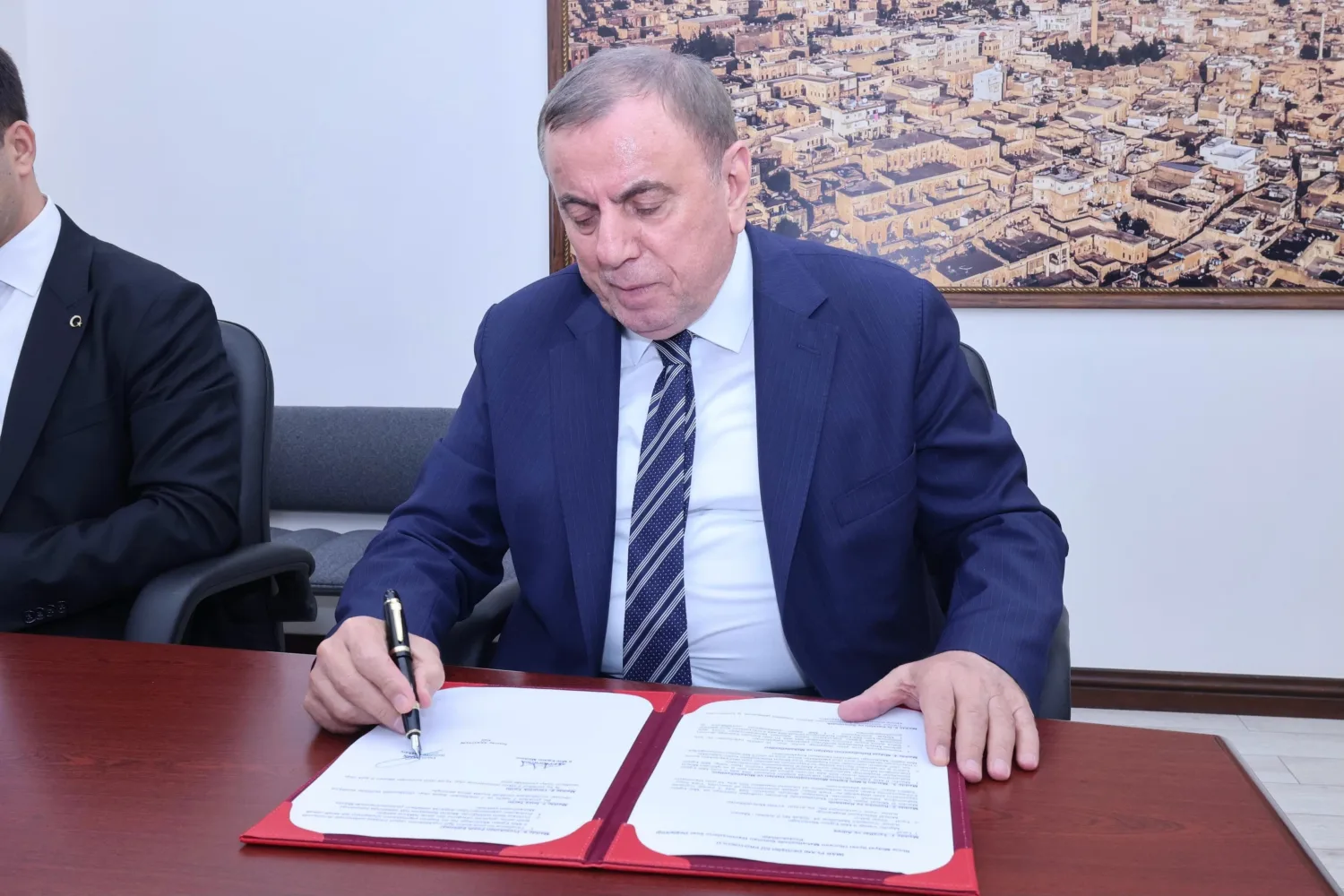 Midyat Belediye Başkanı Şahin, ilçeye 12 Derslikli Yeni İlkokul Kazandırıyor