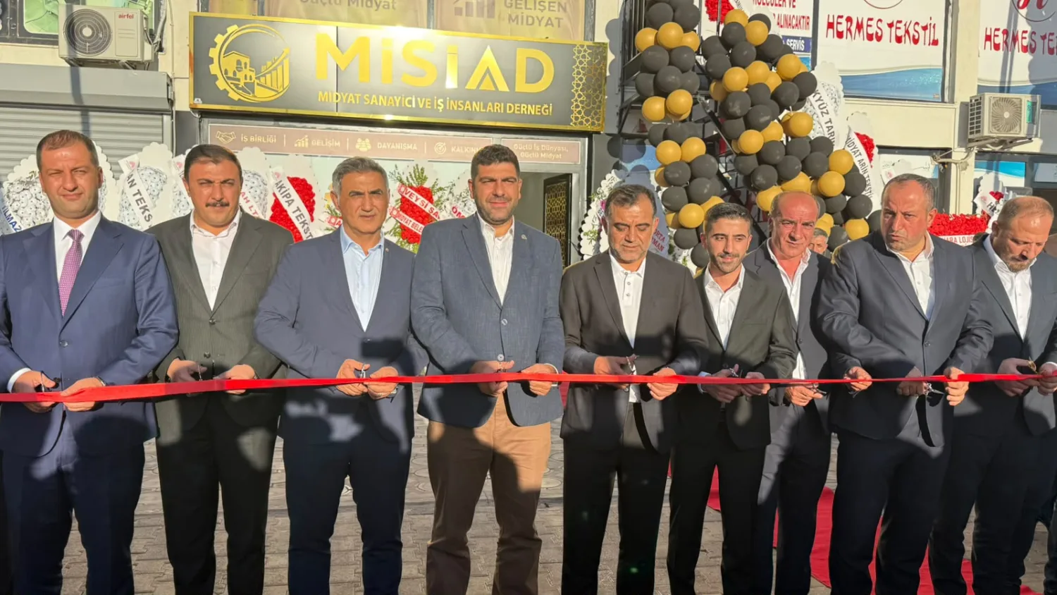 MİSİAD Midyat’ta Kapılarını Açtı: İş Dünyasını Bir Araya Getiren Açılışa Yoğun Katılım
