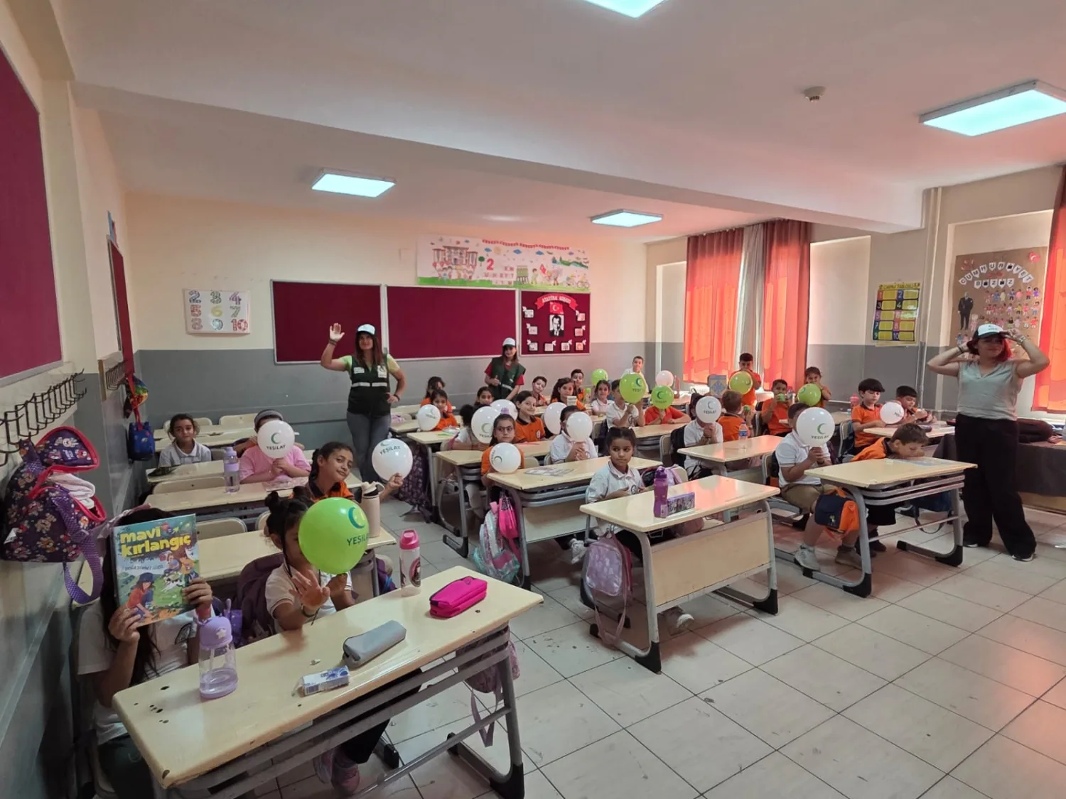 Yeşilay Mardin Şubesi, Yeni Eğitim Yılında Minik Kalplere Dokundu