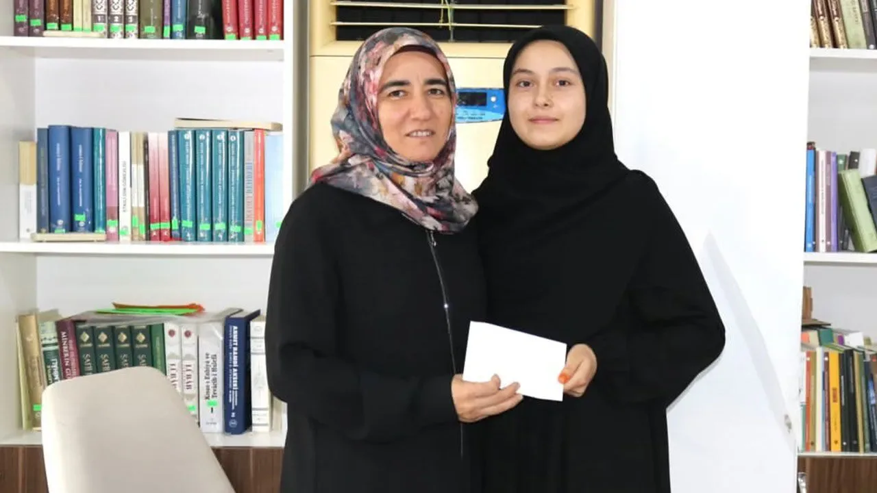 Mardin’de Hafızlık ve Kur’an-ı Kerim’i Güzel Okuma Yarışması Düzenlendi
