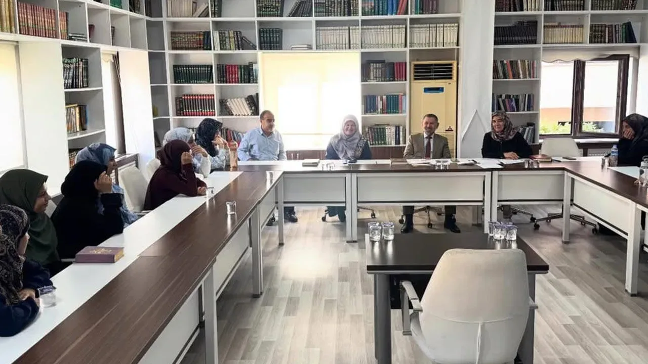 Mardin’de Hafızlık ve Kur’an-ı Kerim’i Güzel Okuma Yarışması Düzenlendi