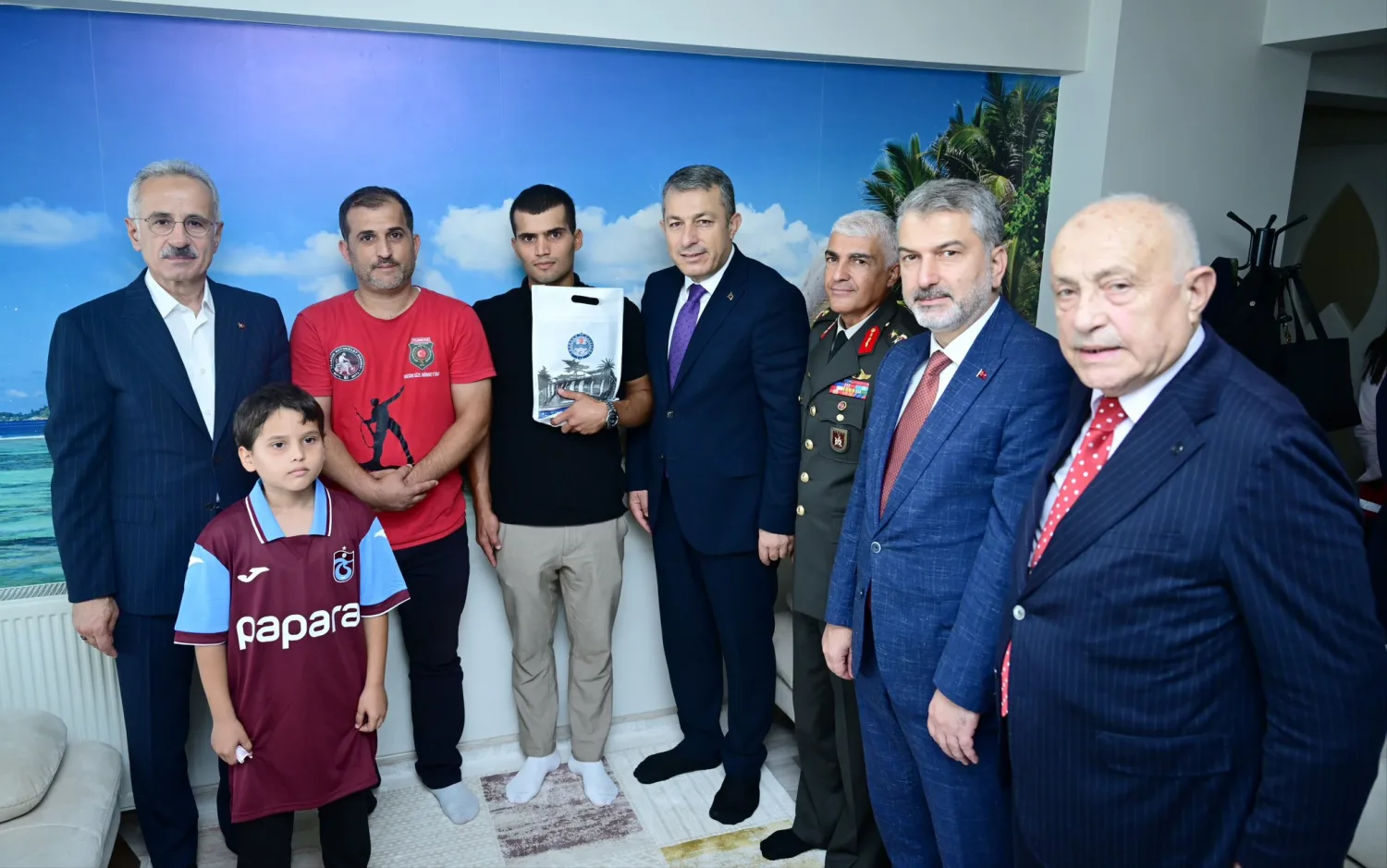 Bakan Uraloğlu’ndan Mardin’de Gazi Olan Sedat Bayrak’a Anlamlı Ziyaret