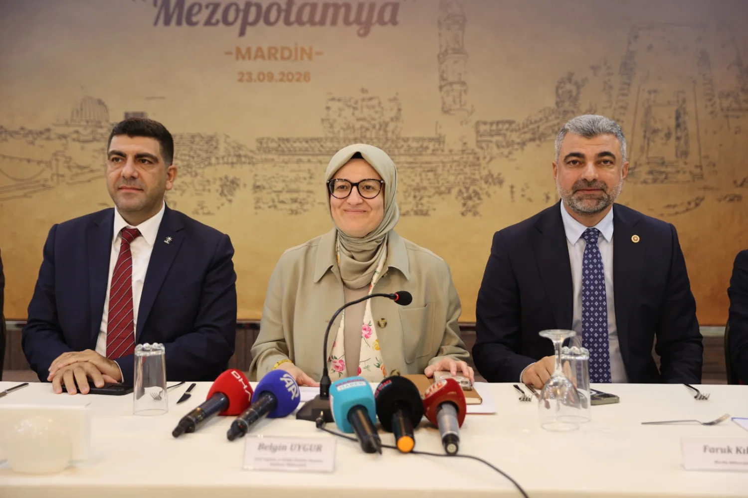 AK Parti Genel Başkan Yardımcısı Uygur, Mardin'de STK temsilcileriyle buluştu