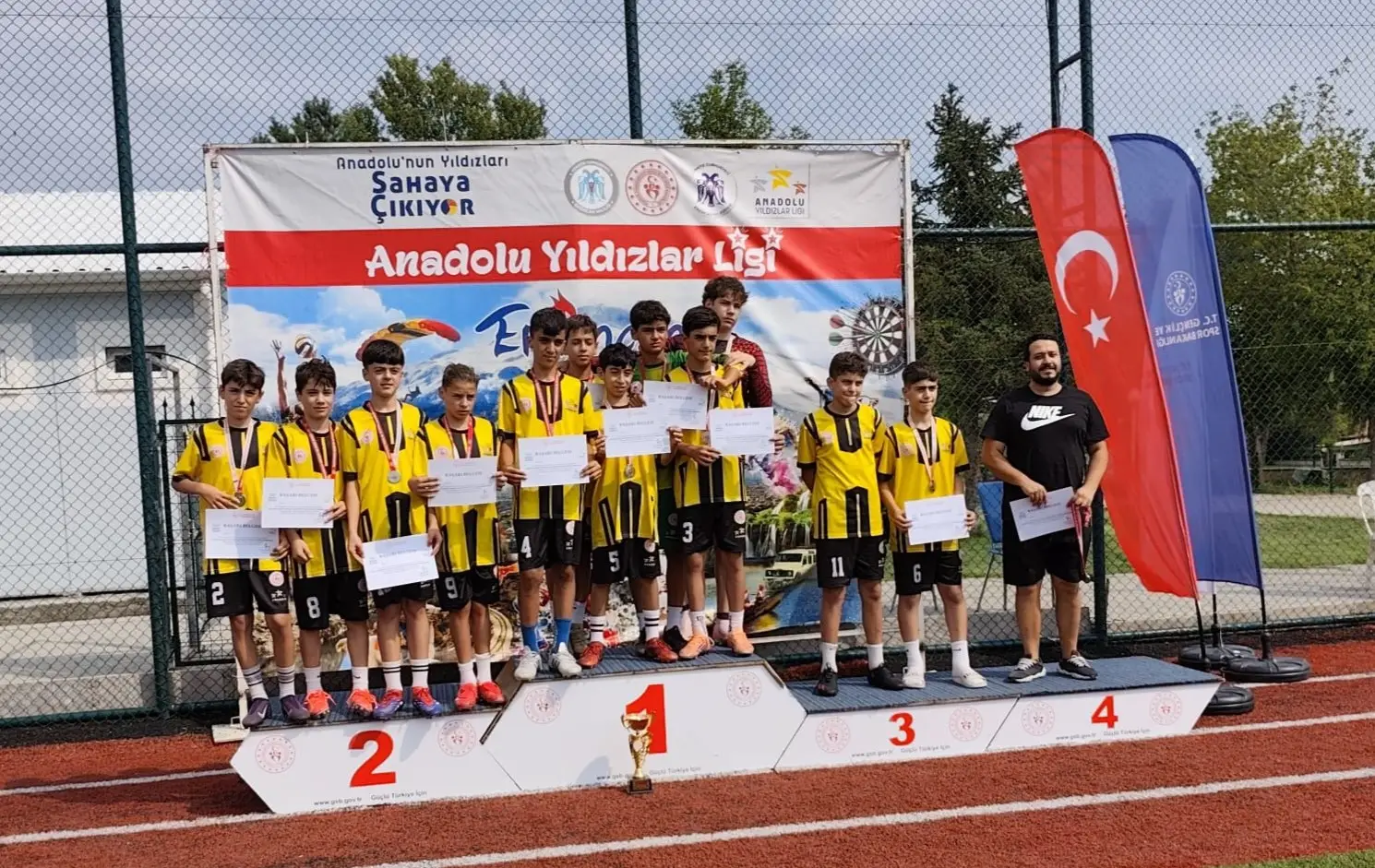 Mardin’in Çocukları Türkiye’yi Salladı: Anadolu Yıldızlar Ligi’nde Dev Başarı!
