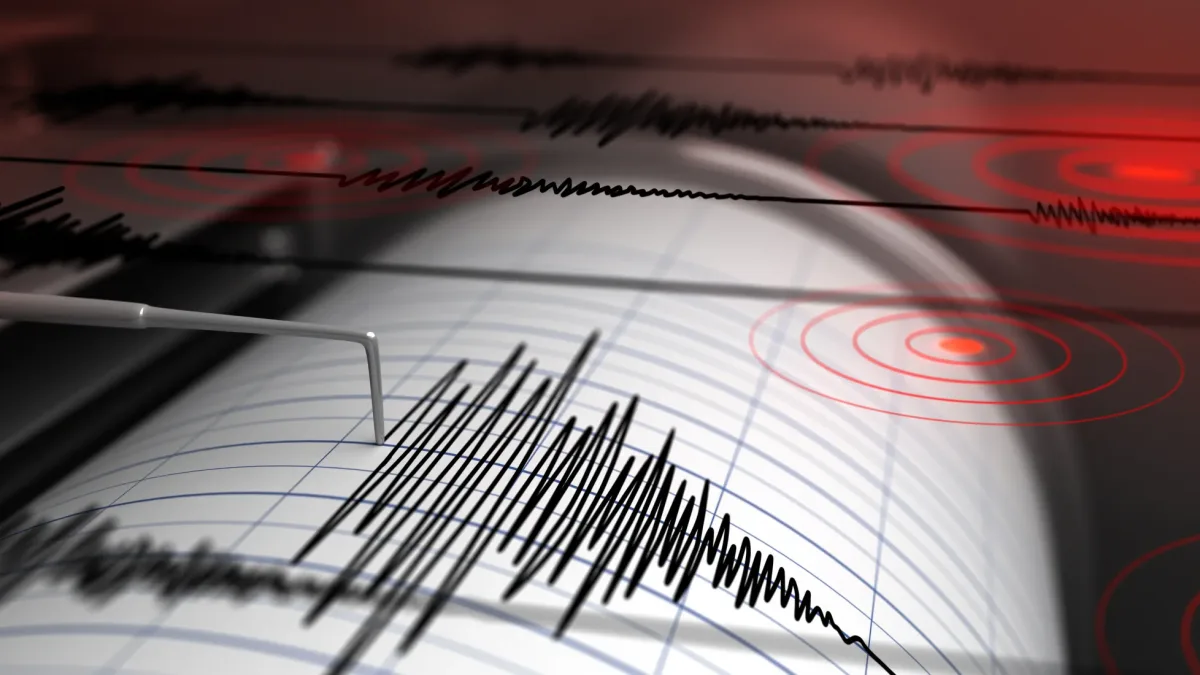 Son Dakika! Deprem oldu... Mardin'de Hissedilen Sarsıntı Paniğe Neden Oldu!