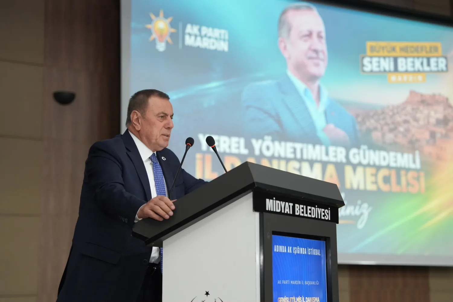 AK Parti Mardin Genişletilmiş İl Danışma Meclisi Midyat’ta Toplandı