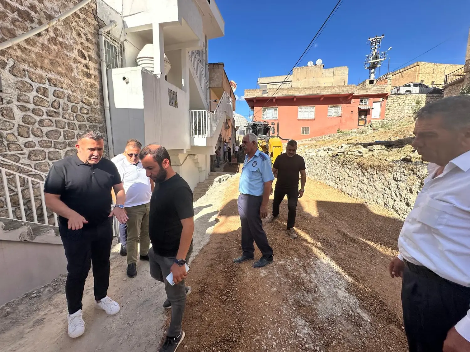 Başkan Hamidi kazma küreği aldı sahaya indi