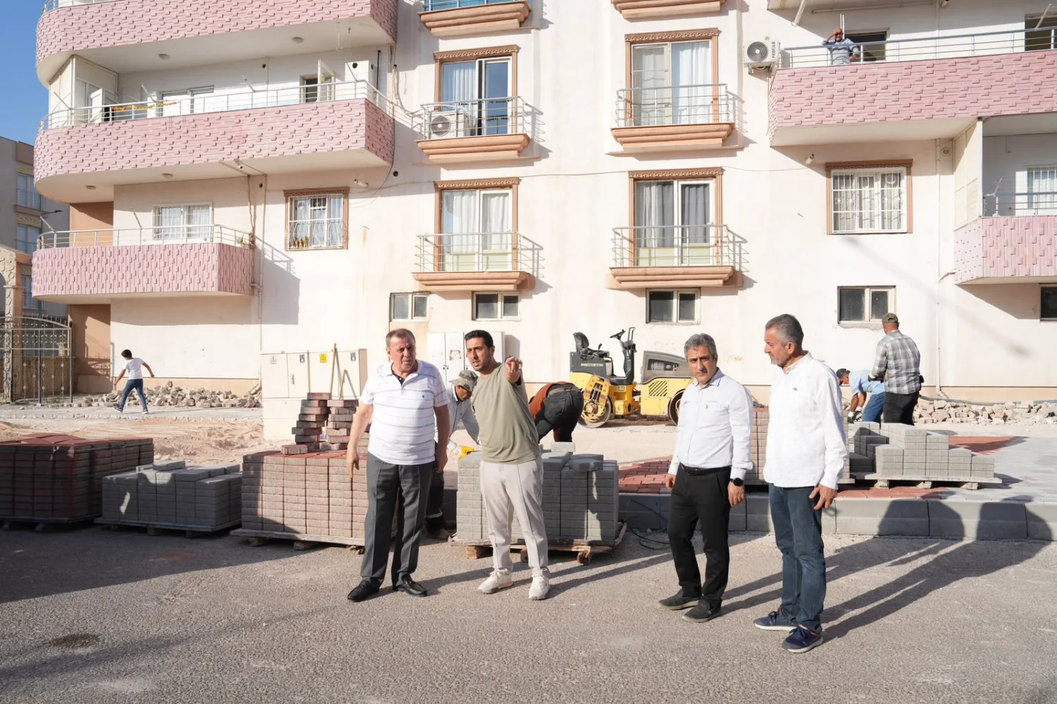 Başkan Şahin, Bahçelievler Mahallesi’ndeki Çalışmaları Yerinde İnceledi
