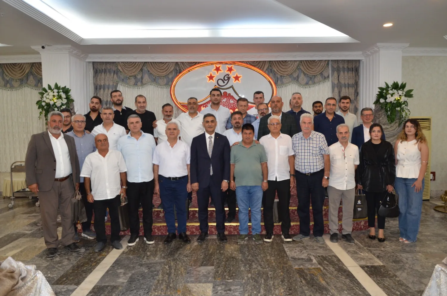 Hatip Çelik basın mensuplarıyla bir araya geldi
