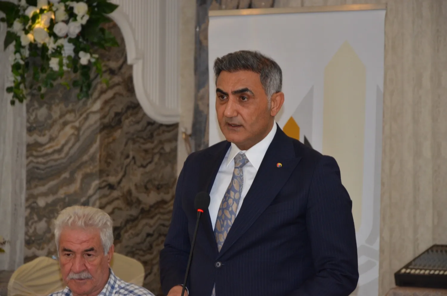 Hatip Çelik basın mensuplarıyla bir araya geldi