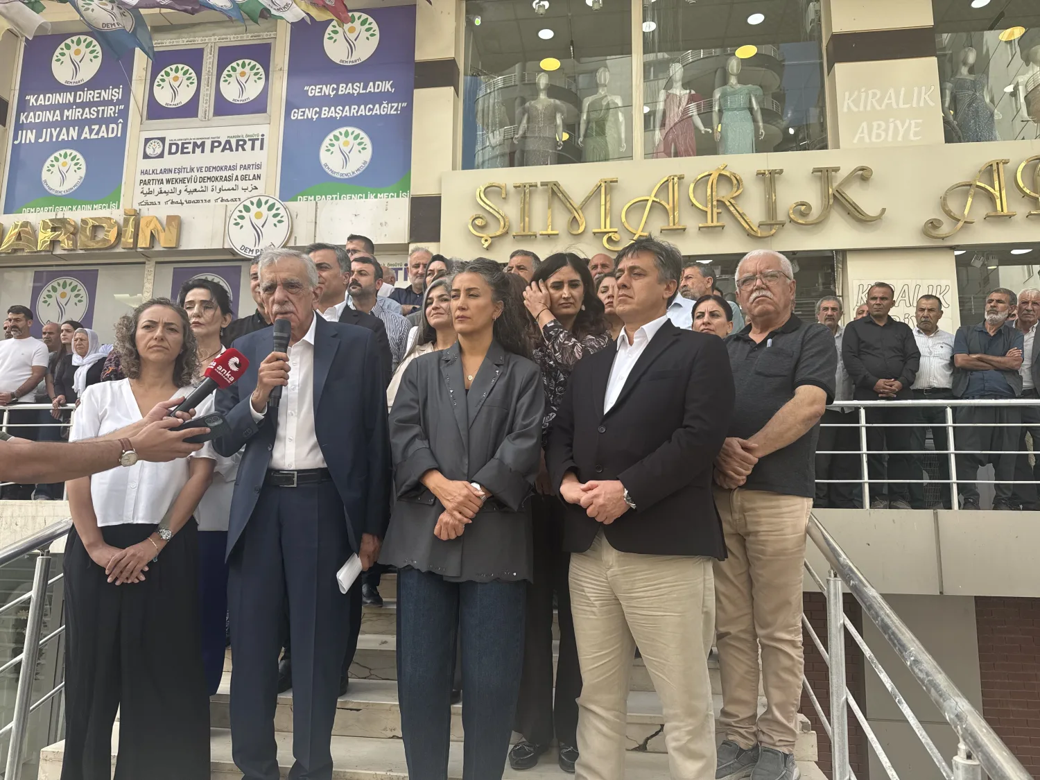Ahmet Türk Mardin’den Seslendi: “Hükümetin Adım Atması Gerekiyor”