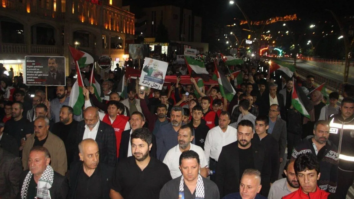 Mardin'de Aksa Tufanı'nın 3'üncü yıl dönümünde Gazze için yürüyüş düzenlendi