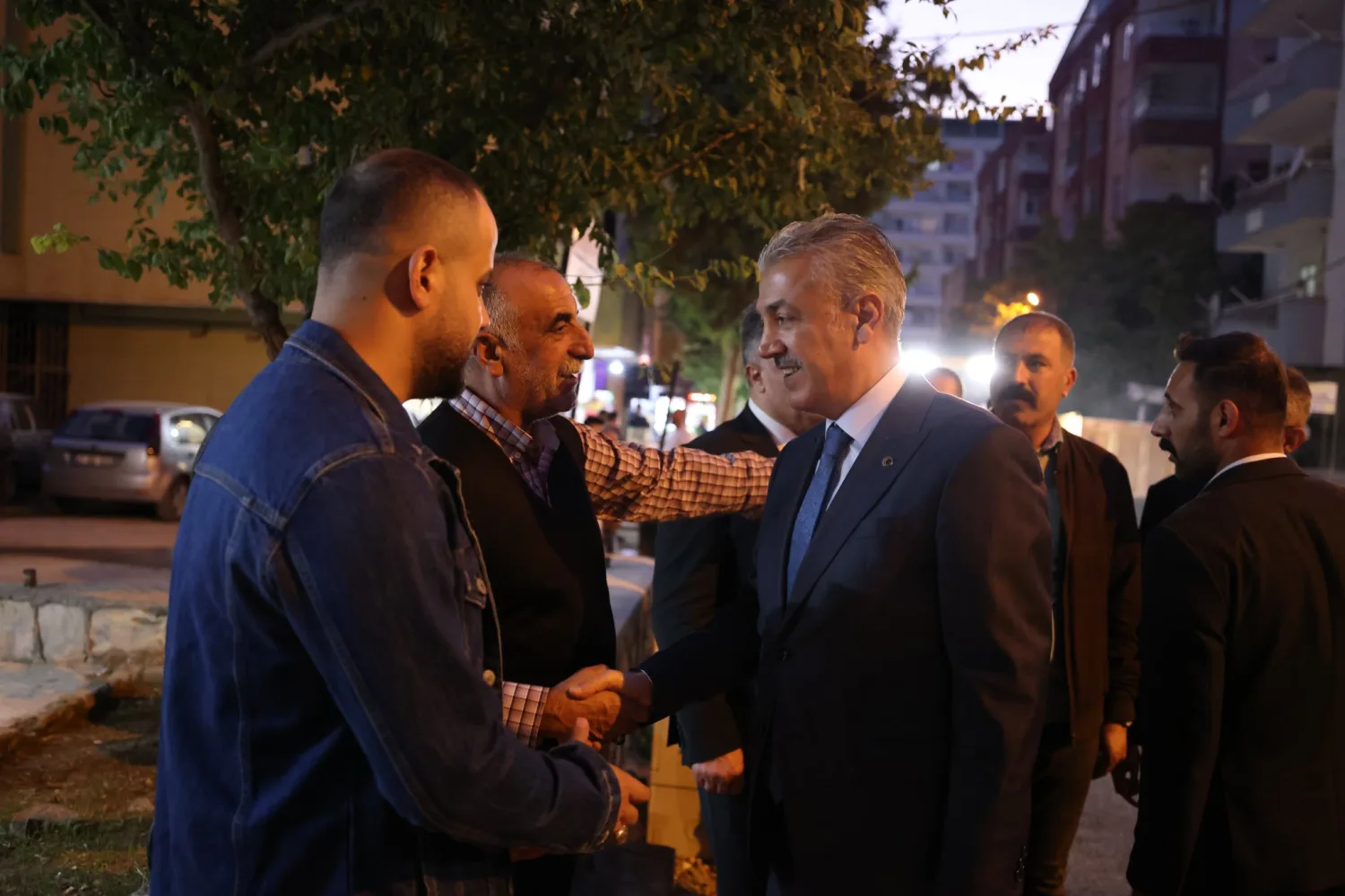 Mardin’de 5 Sokakta Asfalt Seferberliği: Vali Akkoyun Çalışmaları Yerinde İnceledi