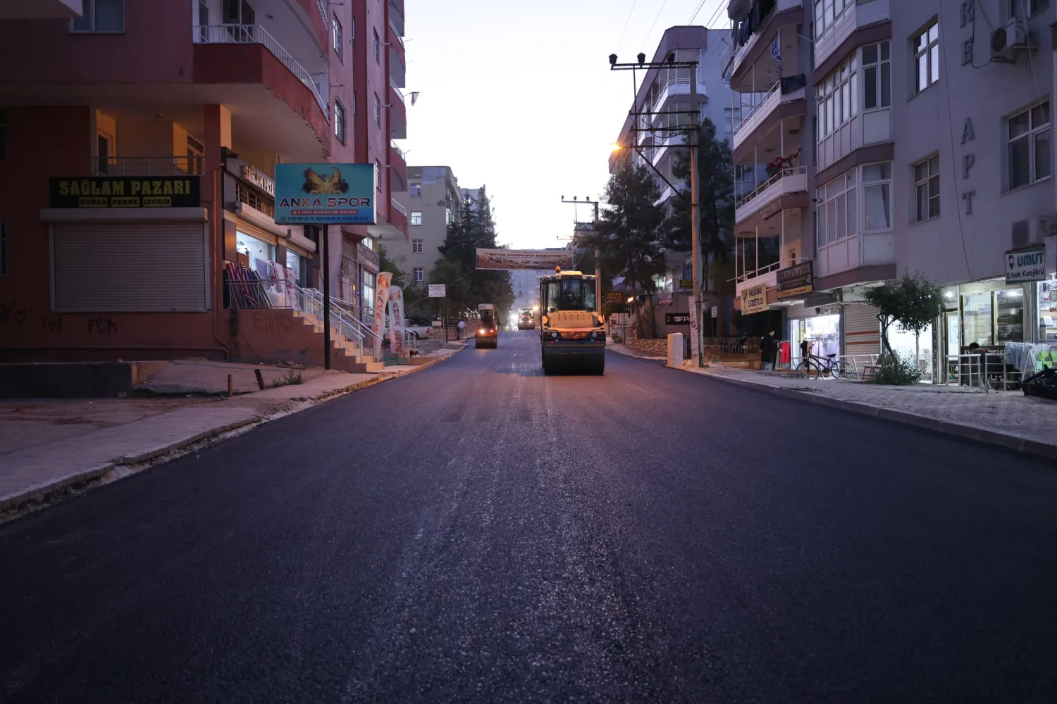 Mardin’de 5 Sokakta Asfalt Seferberliği: Vali Akkoyun Çalışmaları Yerinde İnceledi