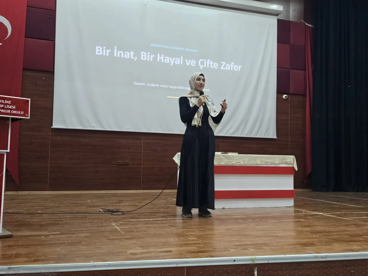 Gazali başarı hikayesini öğrencilerle paylaştı