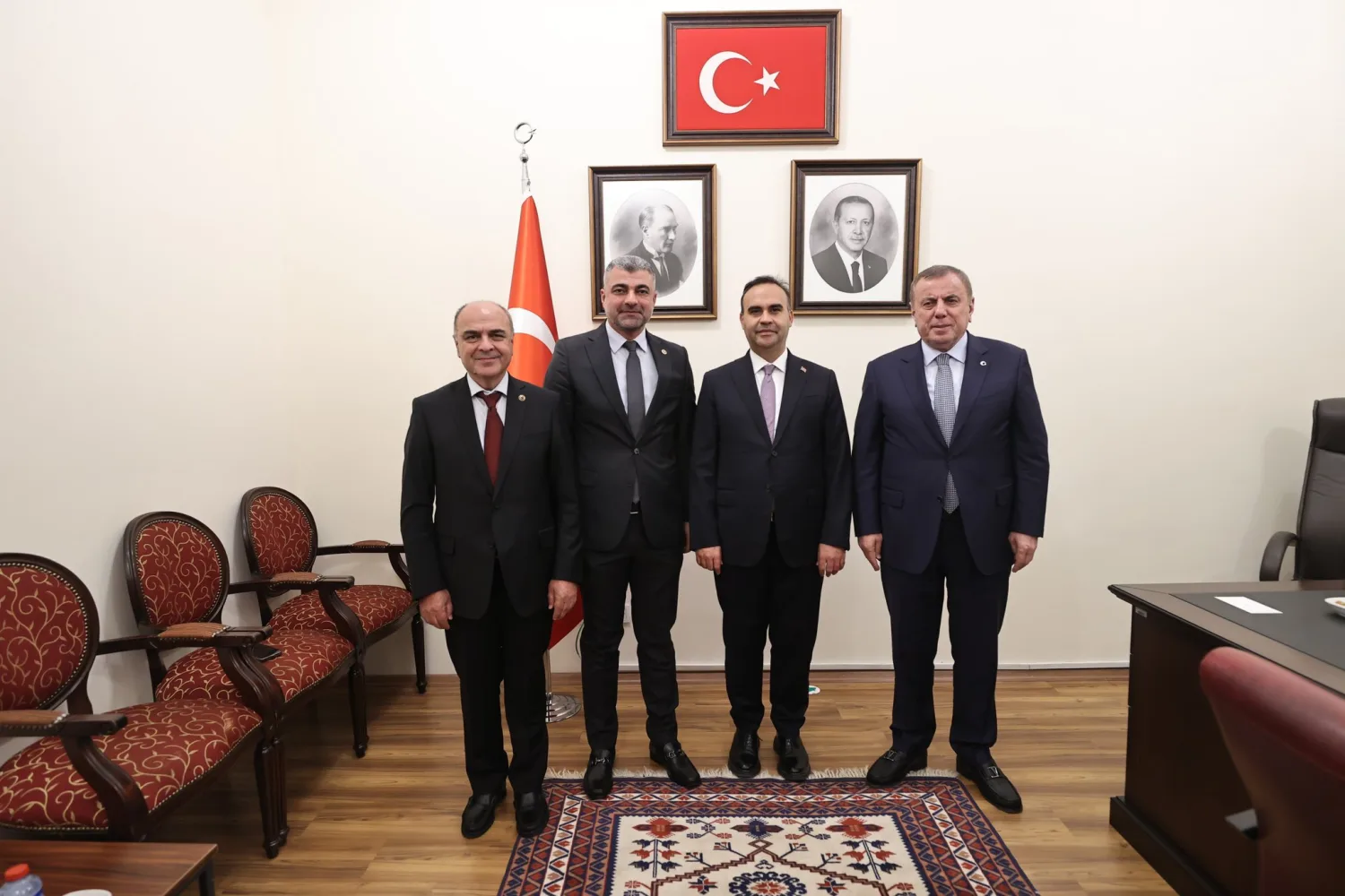 Mardin’in Sanayi Potansiyeli Bakan Kacır ile Görüşüldü