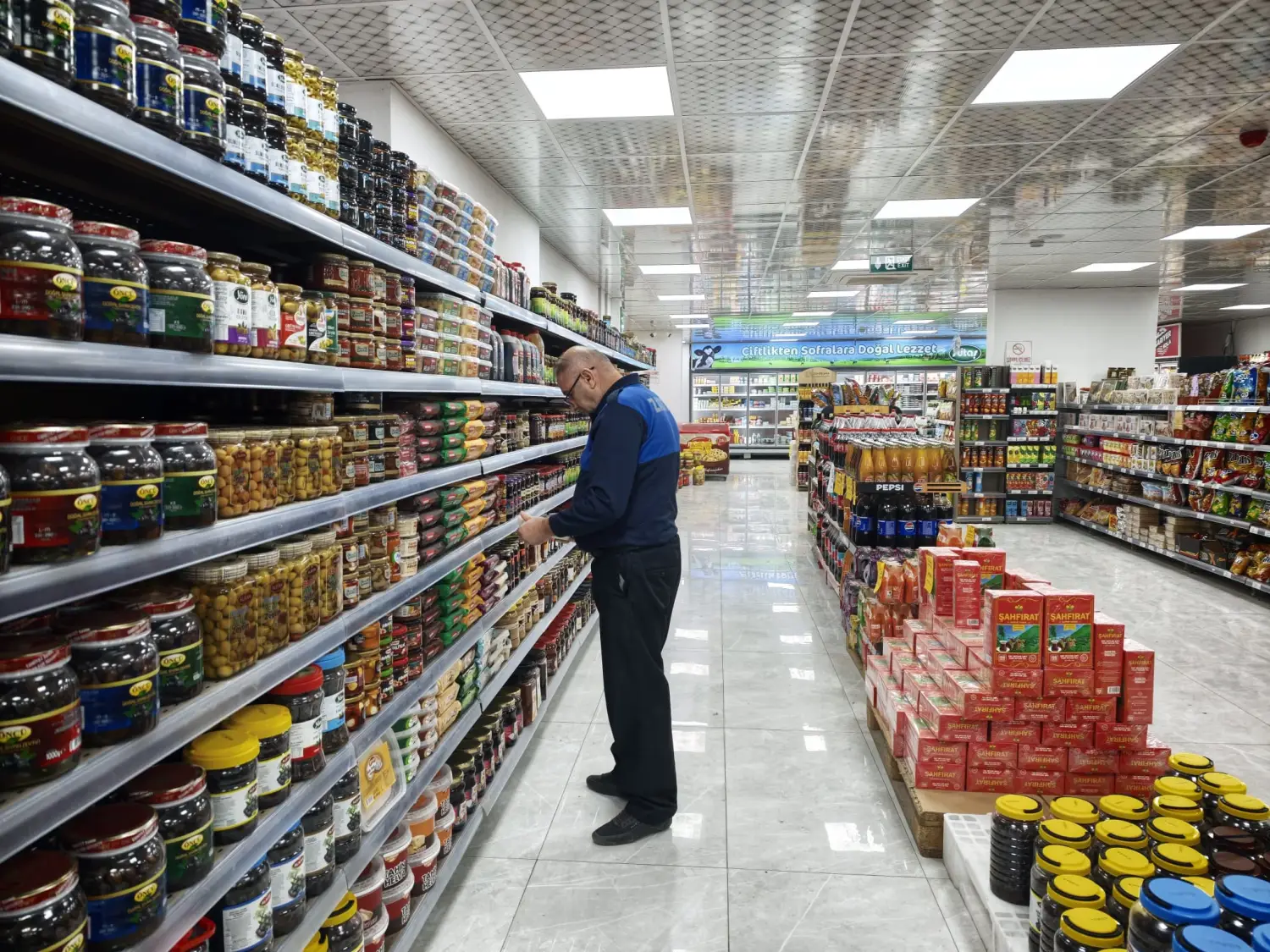 Mardin'de zabıta ekiplerinin market denetiminde bakın ne tespit edildi?