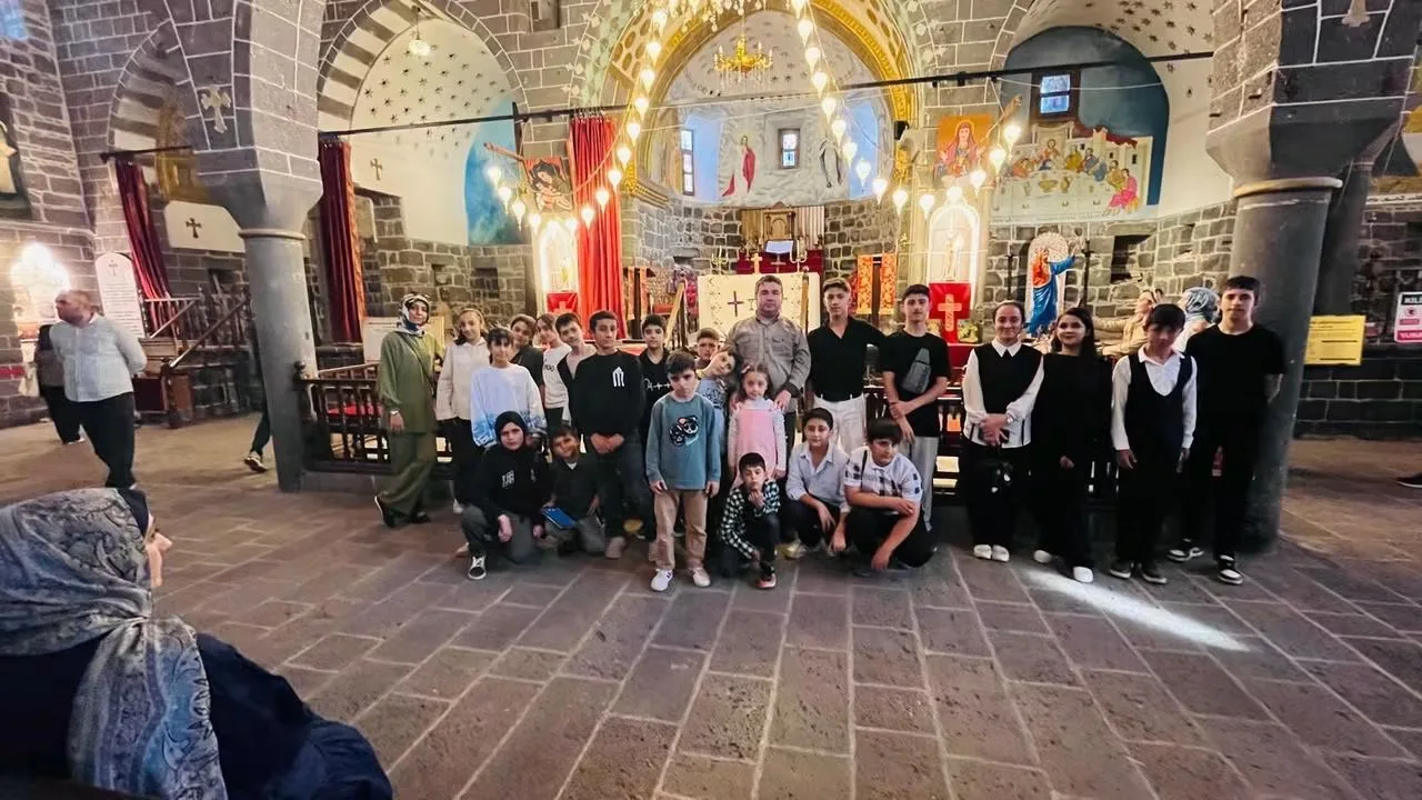 ÖNDER’den Gençlere Tarih ve Kültür Yolculuğu