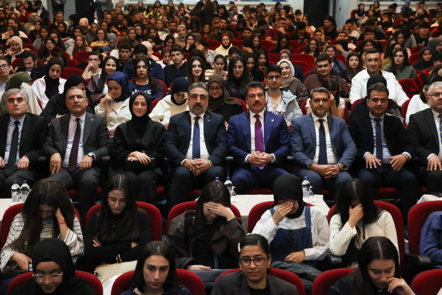 Cüneyt Yüksel Mardin’de konuştu