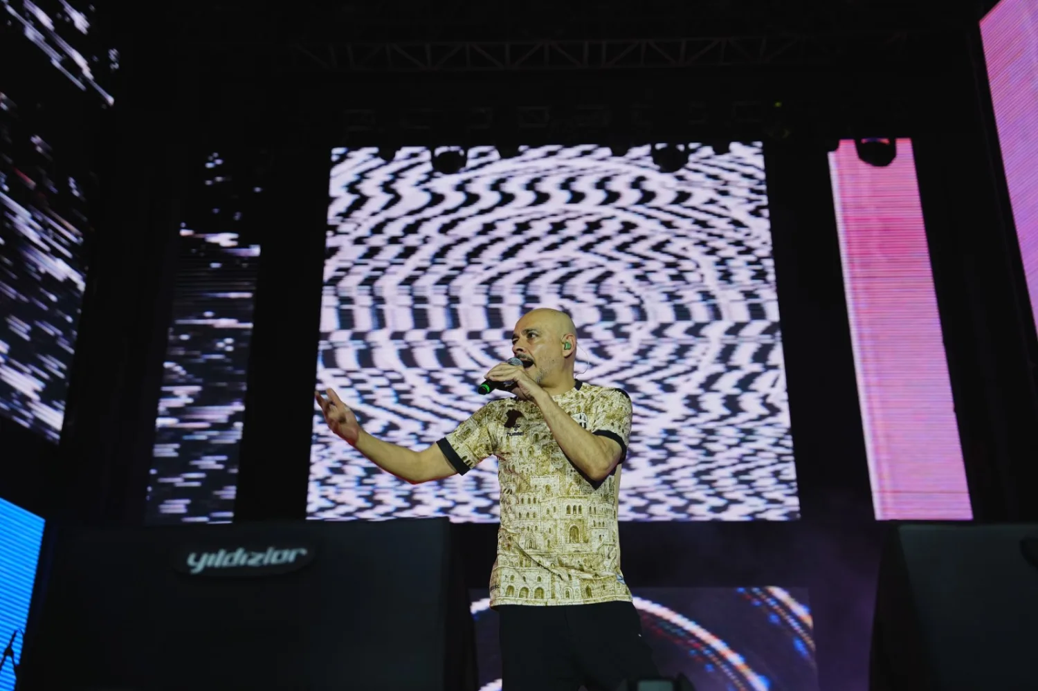 CEZA’DAN MARDİN KÜLTÜR YOLU FESTİVALİ’NDE RAP ŞOVU