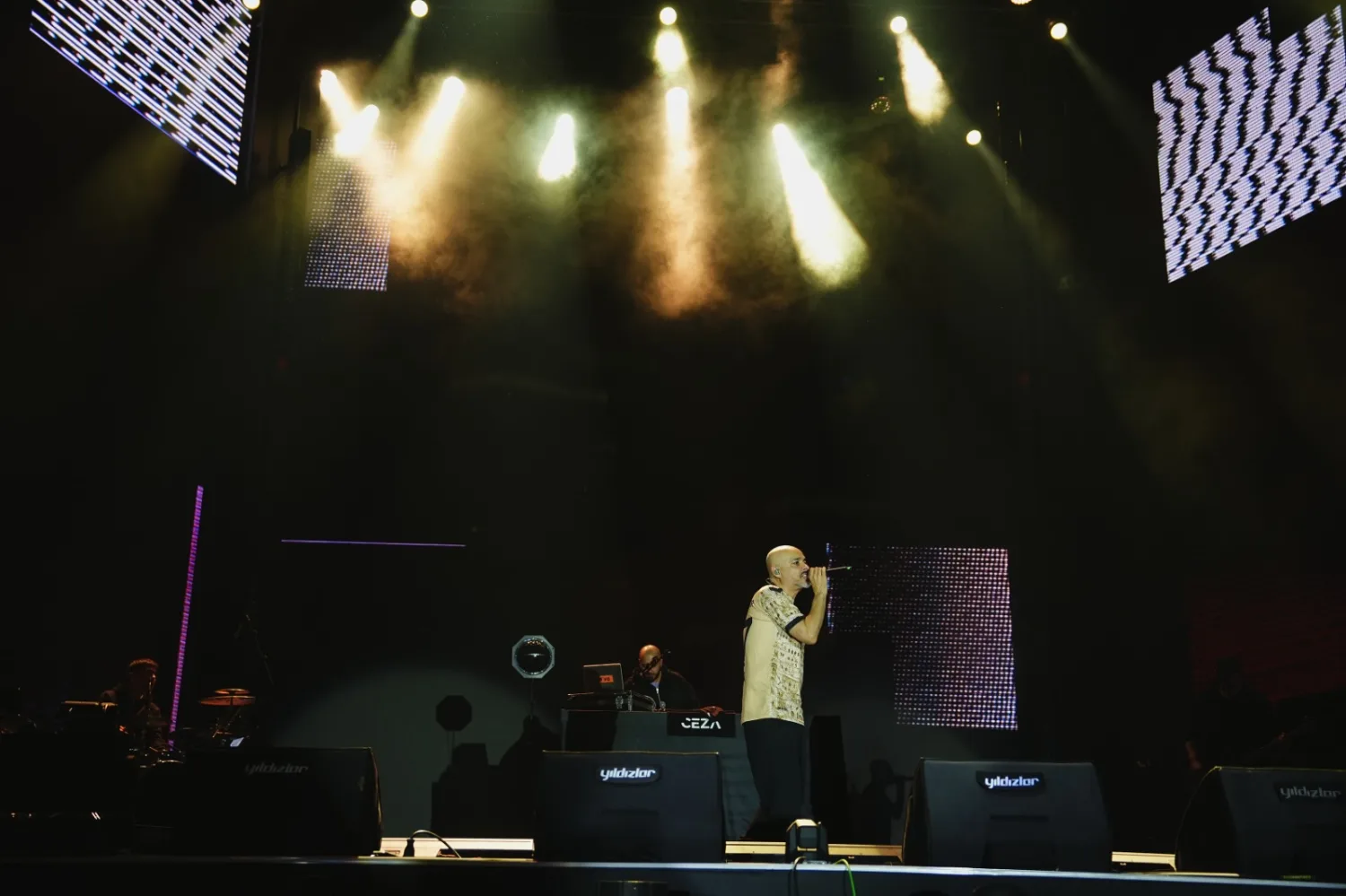 CEZA’DAN MARDİN KÜLTÜR YOLU FESTİVALİ’NDE RAP ŞOVU