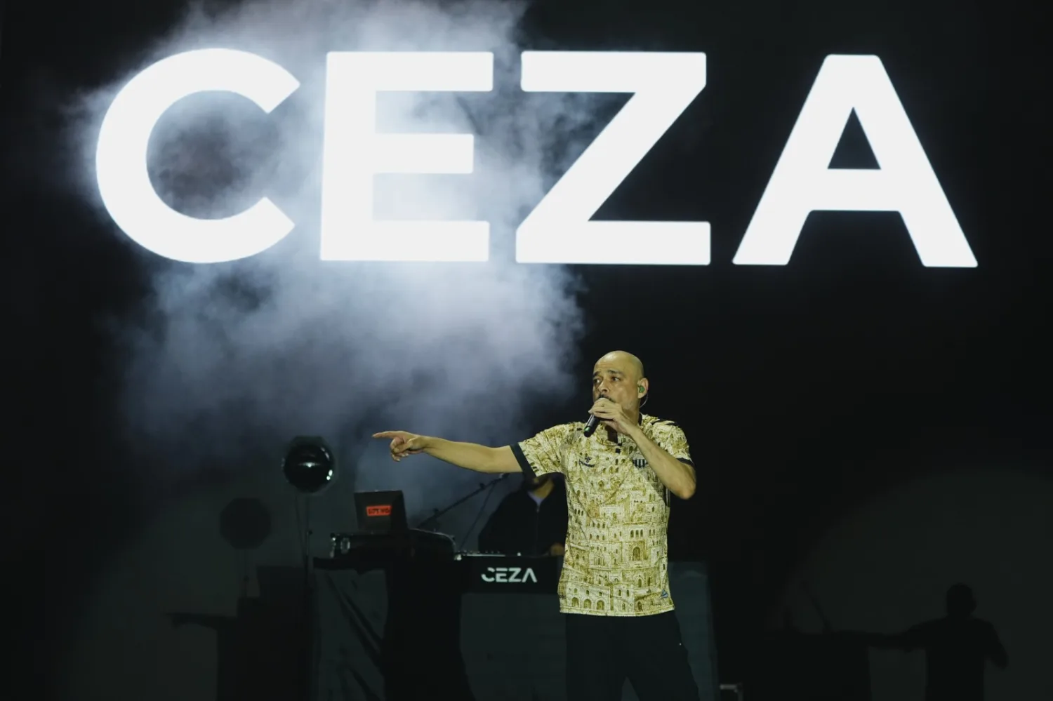 CEZA’DAN MARDİN KÜLTÜR YOLU FESTİVALİ’NDE RAP ŞOVU