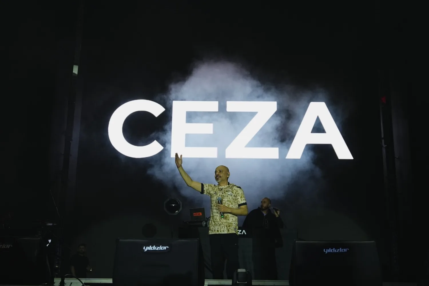 CEZA’DAN MARDİN KÜLTÜR YOLU FESTİVALİ’NDE RAP ŞOVU