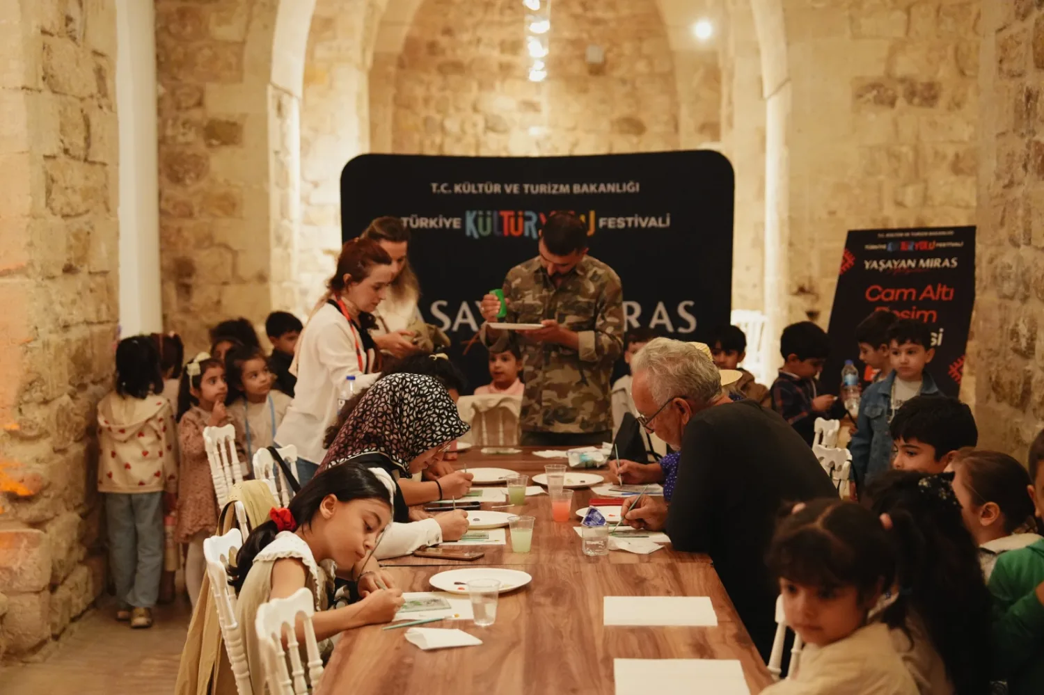 MARDİN KÜLTÜR YOLU FESTİVALİ’NDE TARİHİ MİRAS VE SANAT BİR ARADA