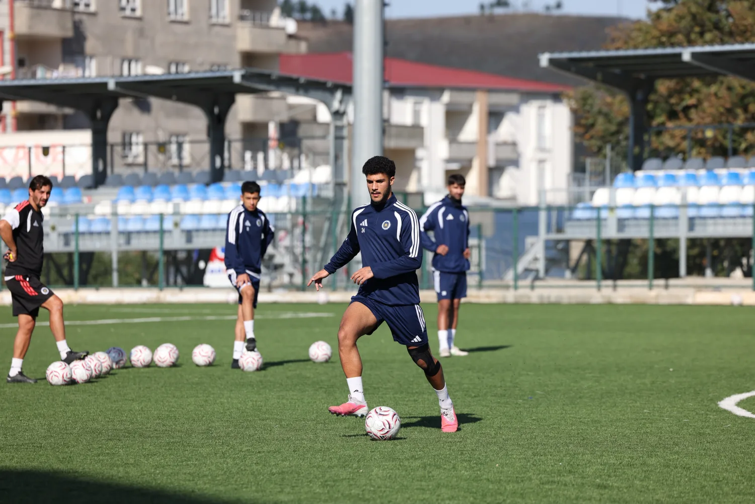 Mazıdağı Fosfatspor Bitlis maçı hazırlıklarını sürdürüyor