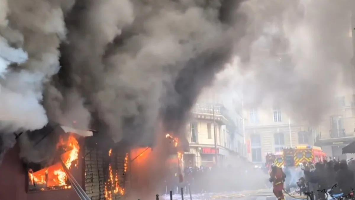 Paris'te yarın yapılmasın planlanan öğrenci protestosu yasaklandı