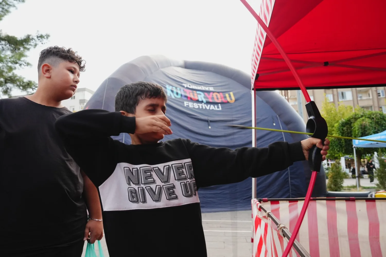 Festivalde minikler eğlenceye doydu