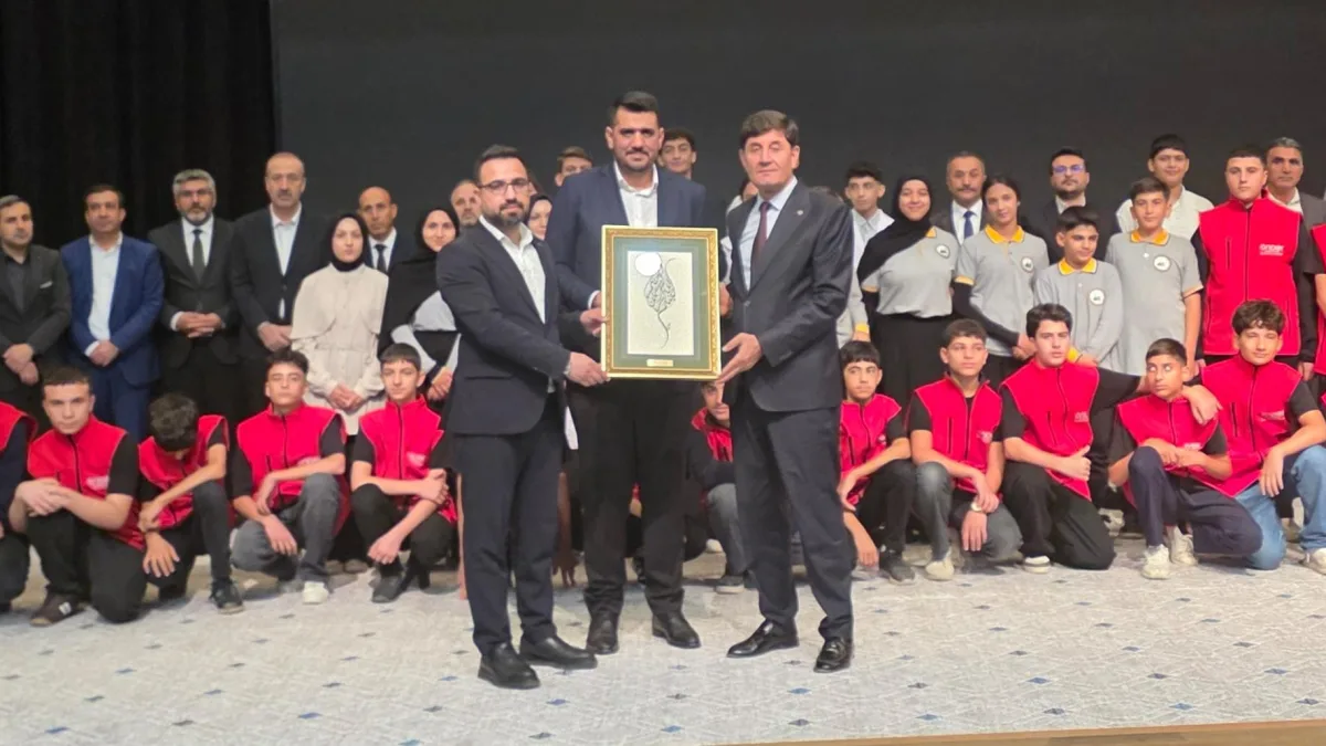 ÖNDER'den İmam Hatipliler Haftasına özel Anlamlı Kutlama