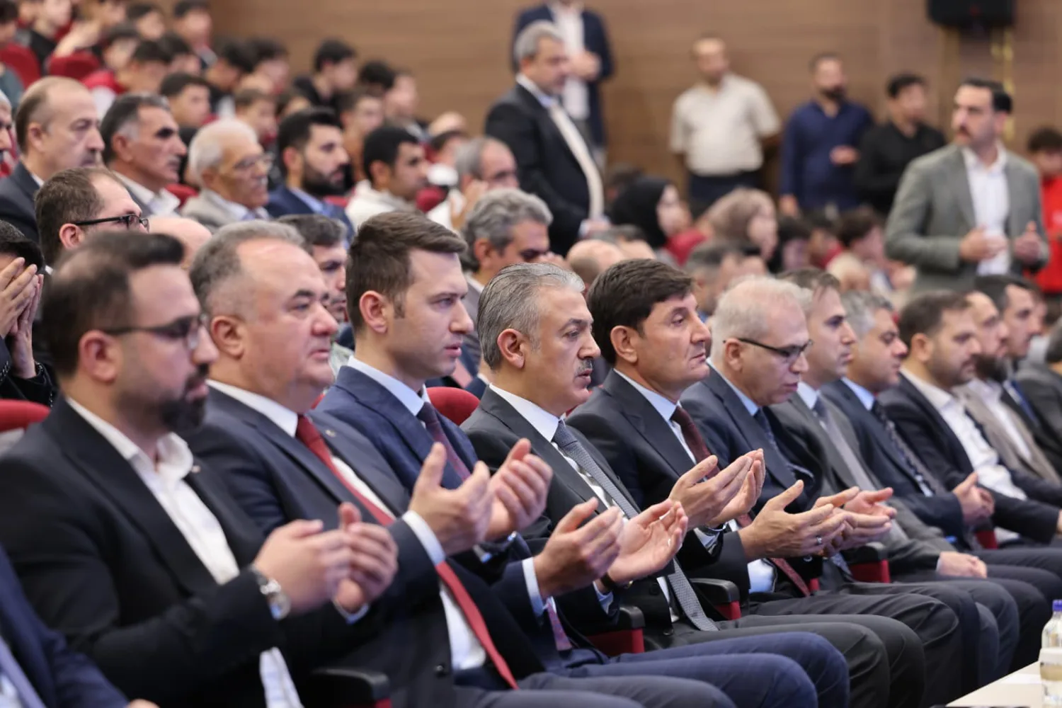 ÖNDER'den İmam Hatipliler Haftasına özel Anlamlı Kutlama