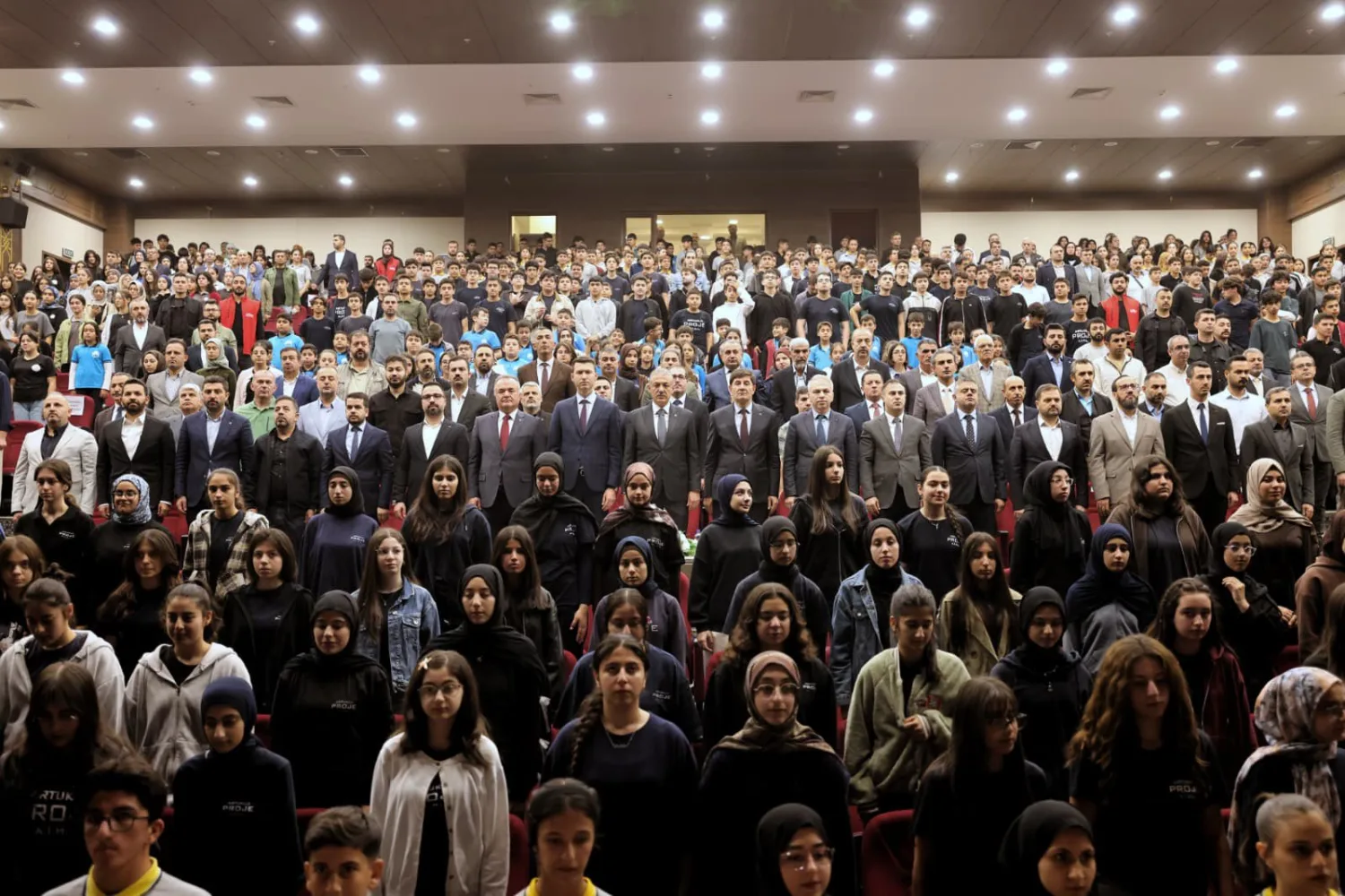 ÖNDER'den İmam Hatipliler Haftasına özel Anlamlı Kutlama