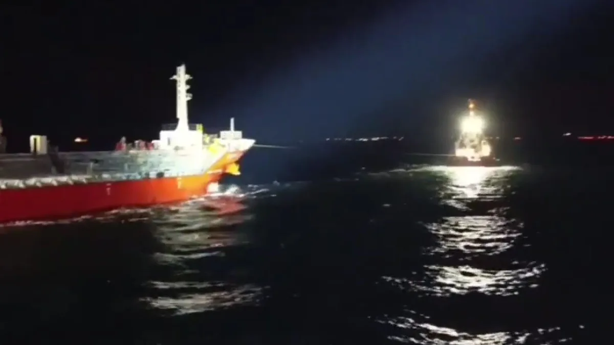 Çanakkale Boğazı’nda makine arızası yapan kimyasal tanker kurtarıldı