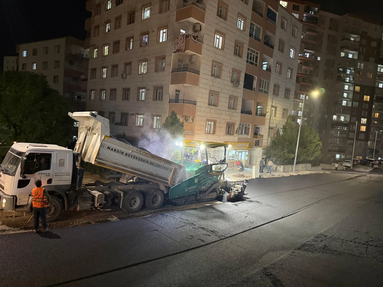 Mardin Büyükşehir Belediyesi’nden Artuklu’da Yol Yapım ve Asfalt Çalışması